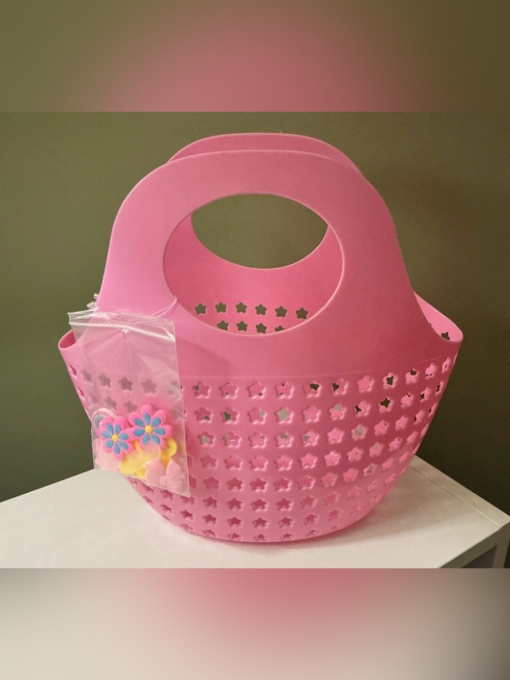 Pink Star-Cut Jelly Tote Bag with Flower Charms NWOT Gr8 for Beach or Everyday